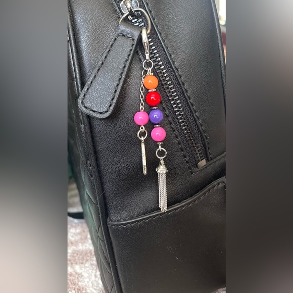 Bag charm - Colorful Hamsa Hand Bag Charm with premium Metal charms and chain - Picture 6 of 6